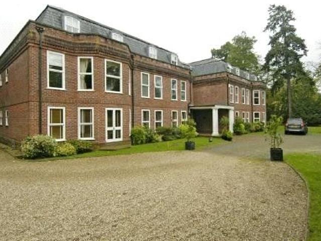 Brinkworth Place, Burfield Road, Old Windsor SL4, 2 bed flat to rent, £1,995 pcm | PrimeLocation