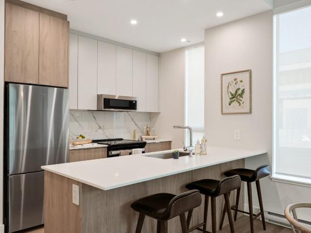 Brio Apartments 2 Bedroom Apartment for Rent at 3914 Shelbourne St, Saanich, BC V8P 4J1 Cedar Hill