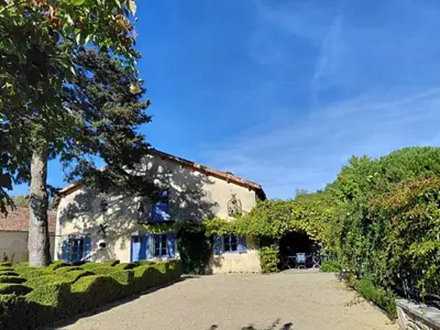 Brion 86160 Achat / Vente maison 9 pièces t9 jardin terrasse