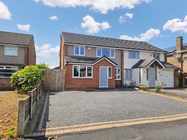Briony Avenue, Hale 3 bed semi detached house to rent £2,400 pcm £554 pw