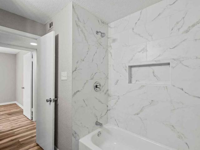 Brisa Del Mar 3 Bedroom Apartment for Rent at 1927 Avenue M 1/2, Galveston, TX 77550 San Jacinto