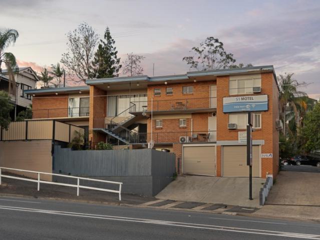 Brisbane Inner City Leasehold Motel Opportunity | Resort Brokers ID: LH009292