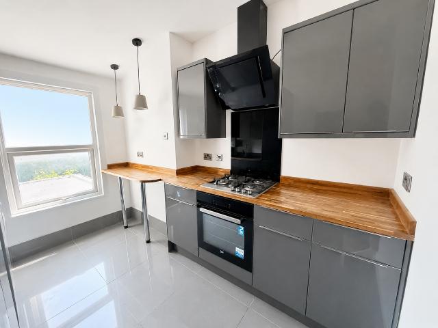 Brisbane Road, Leyton E10, 2 bed flat to rent, £1,899 pcm | PrimeLocation