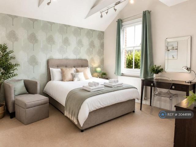 Brisbane Road, Reading, RG30 1 bed in a house share to rent £895 pcm £207 pw