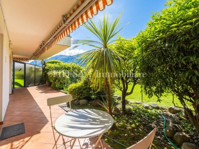 BRISSAGO Appartamento al pianterreno con accesso privato al lago