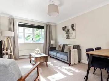 Bristowe Close, London, SW2 2YA, United Kingdom | 2 bed apartment for rent #161598368 | Rentberry