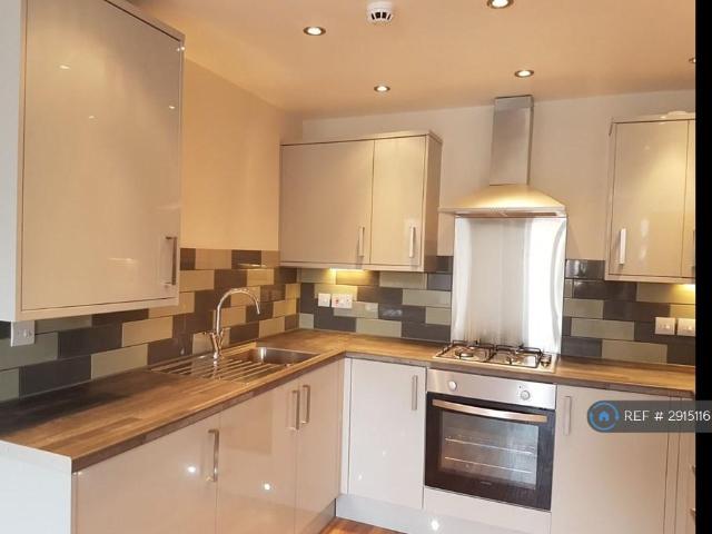 Bristol, Bristol, BS2 2 bed flat to rent £1,545 pcm £357 pw