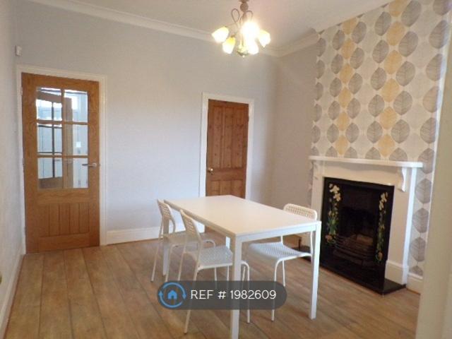 Bristol Road, Coventry CV5, 2 bed end terrace house to rent, £1,175 pcm | PrimeLocation