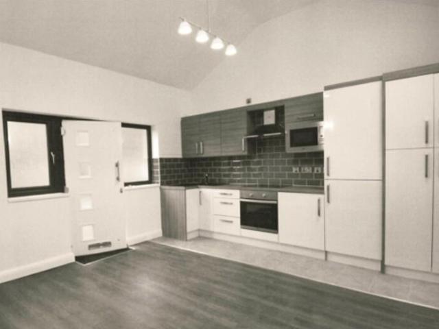 Bristol Road South, Northfield. 1 bed apartment to rent £825 pcm £190 pw