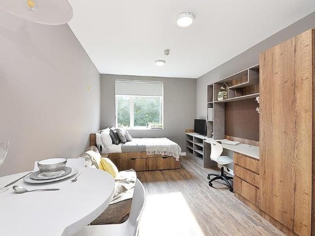 Bristol Road, Selly Oak, Birmingham B29, Studio to rent, £1,192 pcm | PrimeLocation