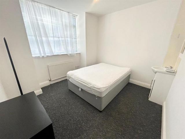 Bristol Street, Room 1, Brighton 7 bed house share to rent £625 pcm £144 pw