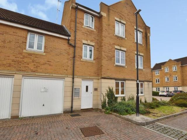 Bristol South End, Bedminster, Bristol BS3, 2 bed flat to rent, £1,450 pcm | PrimeLocation
