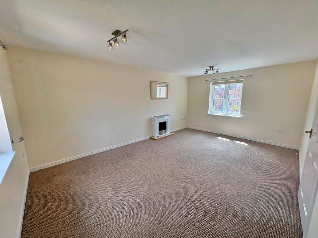Bristol South End, Bristol BS3, 2 bed flat to rent, £1,500 pcm | PrimeLocation