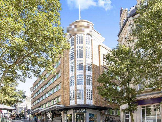 Bristol & West House, Bournemouth BH1, 2 bed flat to rent, £1,350 pcm | PrimeLocation