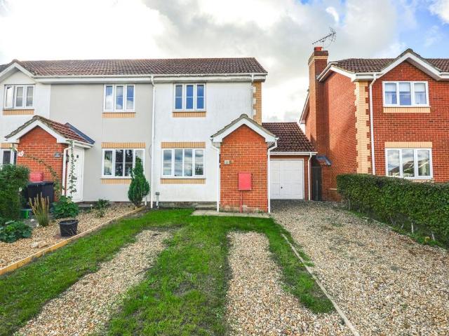Briston 2 bed terraced house to rent £895 pcm £207 pw
