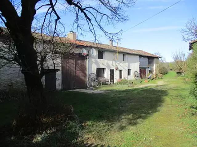 Brux 86510 Achat / Vente maison 5 pièces t5