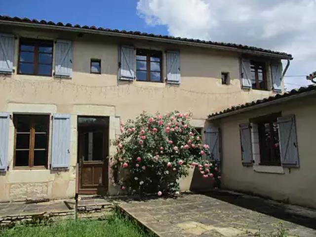 Brux 86510 Achat / Vente maison 6 pièces t6