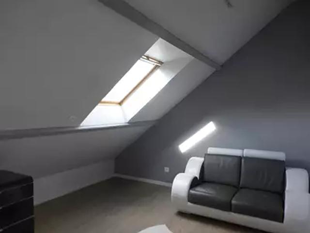 Bruyères le Châtel 91680 Location appartement 2 pièces t2 au dernier étage parking