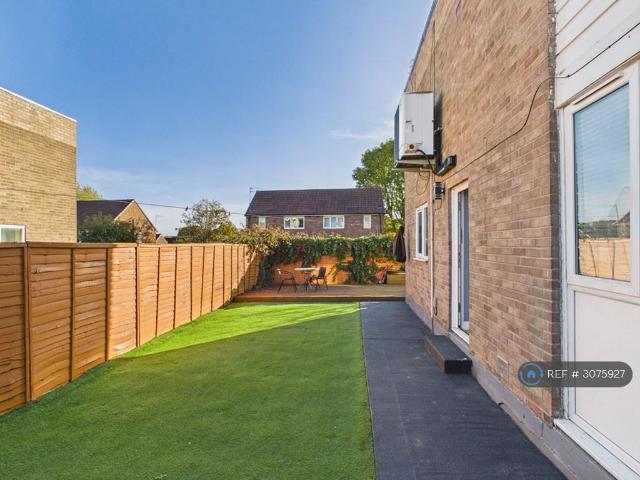 Bruce Place, Peterlee, SR8 2 bed semi detached house to rent £675 pcm £156 pw