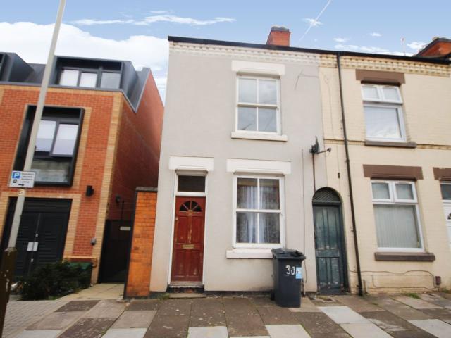 Bruce Street, Leicester LE3, 2 bed end terrace house to rent, £900 pcm | PrimeLocation