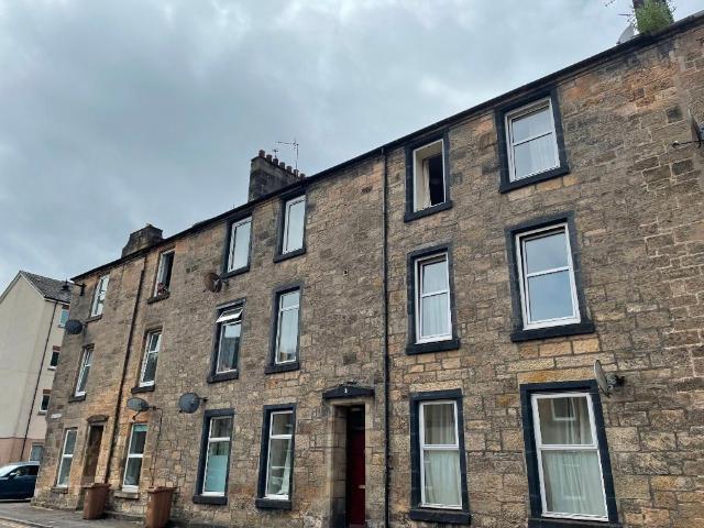 Bruce Street, Stirling Town, Stirling FK8, 2 bed flat to rent, £925 pcm | PrimeLocation