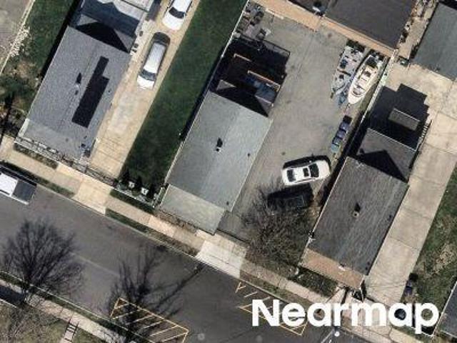 Bruck Ave
