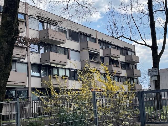 Brück Immobilien Oberste Etage Freie 3 Zi. ETW mit Süd /West Balkon