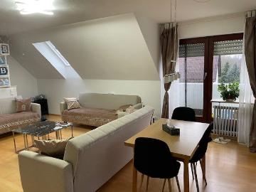 Brück Immobilien Vermietete, schöne 3 Zi. Maisonettewohnung mit Balkon