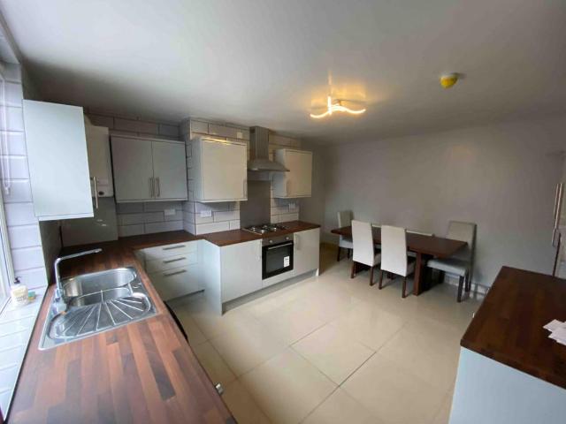 Brudenell Grove, Leeds LS6 2 bed house to rent £1,517 pcm £350 pw