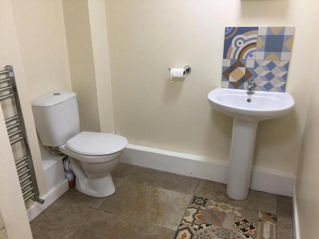 Brudenell Mount, Leeds LS6 7 bed house to rent £5,612 pcm £1,295 pw