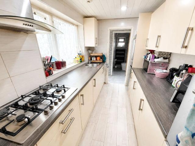 Bruford Road, Wolverhampton WV3, 3 bed terraced house to rent, £1,025 pcm | PrimeLocation