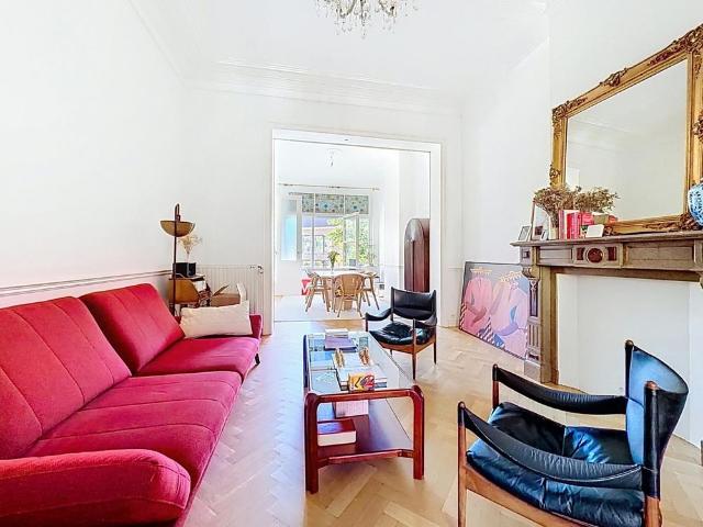 Brugmann District: beautiful 1 bedroom apartment + balcony