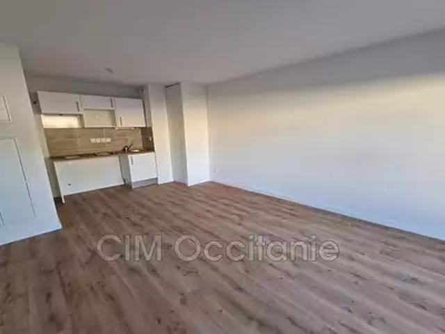 Bruguières 31150 Location appartement 2 pièces t2 terrasse parking