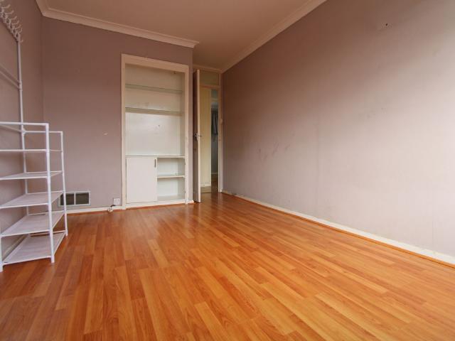 Brumfield Road, West Ewell KT19, 3 bed flat to rent, £1,750 pcm | PrimeLocation