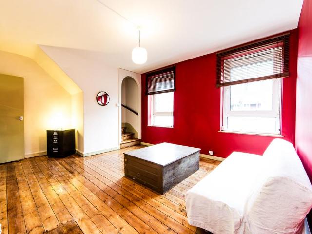 Brune Street, LONDON E1 1 bed duplex to rent £2,058 pcm £475 pw
