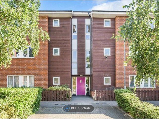 Brunel Close, Northolt UB5, 2 bed flat to rent, £1,550 pcm | PrimeLocation