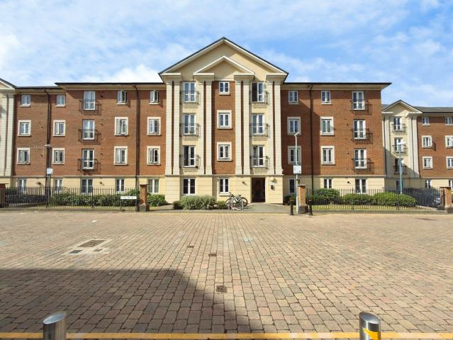 Brunel Crescent Swindon, Swindon 2 bedrooms Property for lettings Mcfarlane