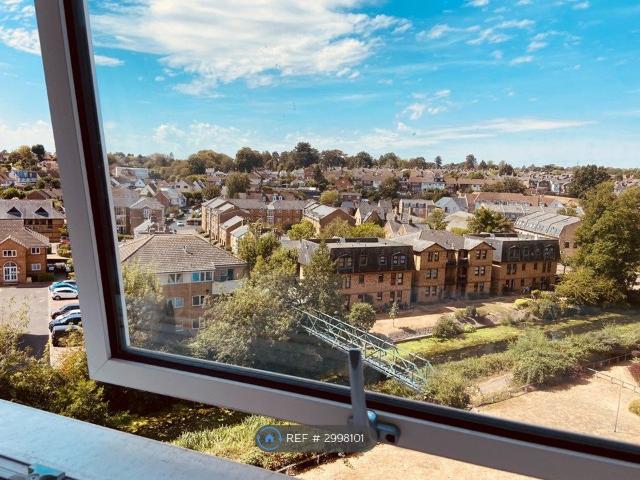 Brunel Drive, Bishop's Stortford CM23, 2 bed flat to rent, £1,799 pcm | PrimeLocation