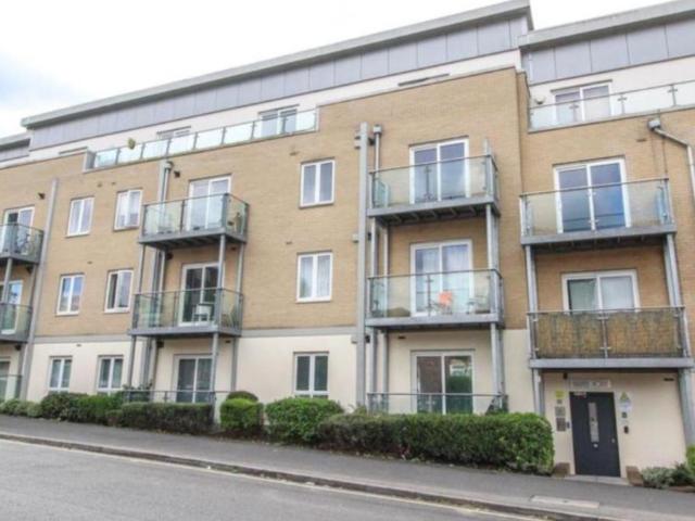 Brunel House, St. James Road, Brentwood CM14, 1 bed flat to rent, £1,450 pcm | PrimeLocation