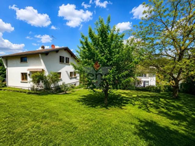 BRUNSTATT – EMPLACEMENT EXCEPTIONNEL – MAISON 7 PIÈCES SUR 10,74 ARES Possibilité de division foncière