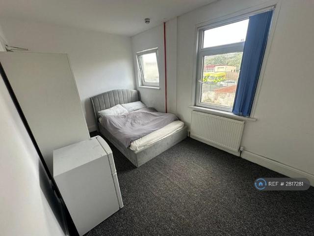 Brunswick St, Wakefield, WF1 1 bed in a house share to rent £520 pcm £120 pw