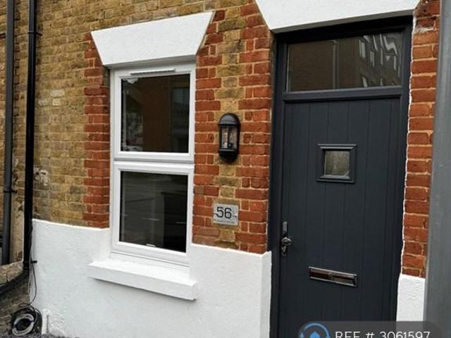 Brunswick Street, Maidstone, ME15 3 bed terraced house to rent £1,490 pcm £344 pw