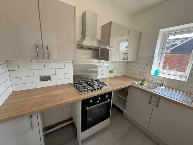 Brunswick Street, Canton, Cardiff CF5, 2 bed flat to rent, £950 pcm | PrimeLocation