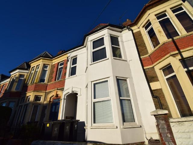 Brunswick Street Ground Floor Rear. 1 bed ground floor flat to rent £595 pcm £137 pw