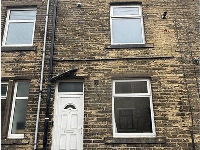 Brunswick Street Queensbury, Bradford BD13, 2 bed terraced house to rent, £695 pcm | PrimeLocation