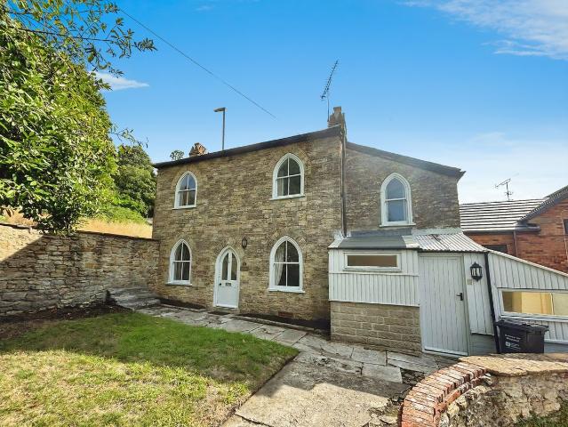 Brunswick Street, Yeovil BA20, 2 bed detached house to rent, £1,250 pcm | PrimeLocation
