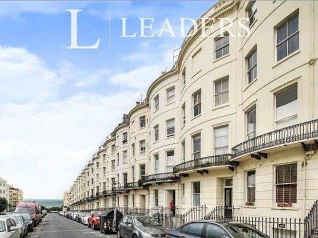 Brunswick Place, Hove, BN3 2 bed flat to rent £1,850 pcm £427 pw