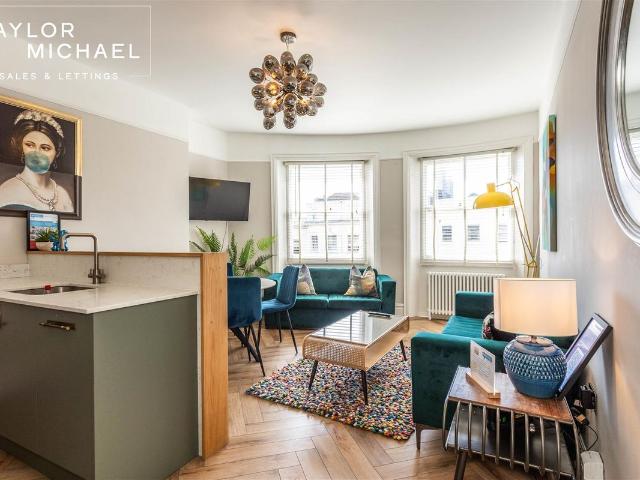 Brunswick Place, Hove BN3, 2 bed flat to rent, £1,900 pcm | PrimeLocation