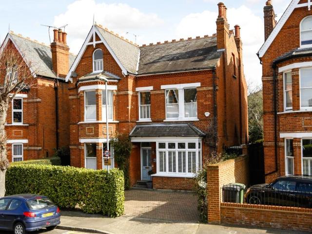 Brunswick Road, Kingston upon Thames 6 bed detached house to rent £5,500 pcm £1,269 pw