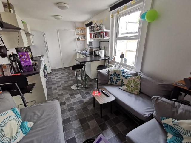 Brunswick Road, Norwich NR2, 5 bed terraced house to rent, £2,000 pcm | PrimeLocation